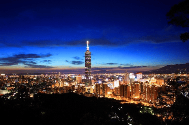 众议院通过涉台法案，美国是挺台还是害台？32%关税让台当局慌了